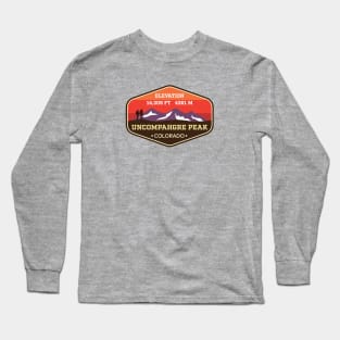 Uncompahgre Peak Colorado - 14ers Mountain Climbing Badge Long Sleeve T-Shirt